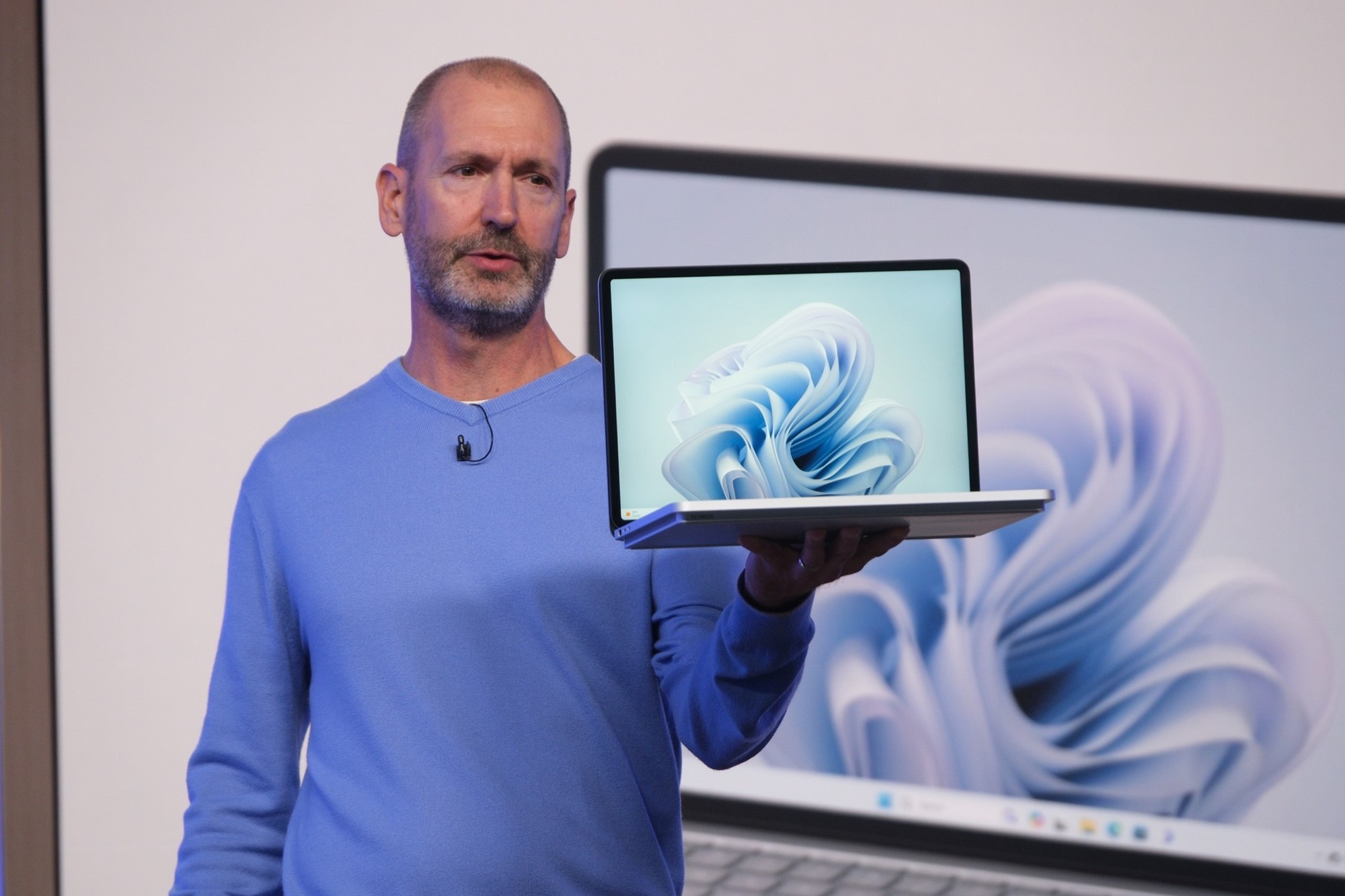 [video] Microsoft presenta Surface Laptop Studio 2